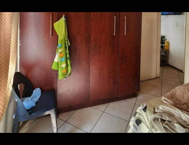 2 BEDROOM HOUSE FOR SALE IN CLAYVILLE